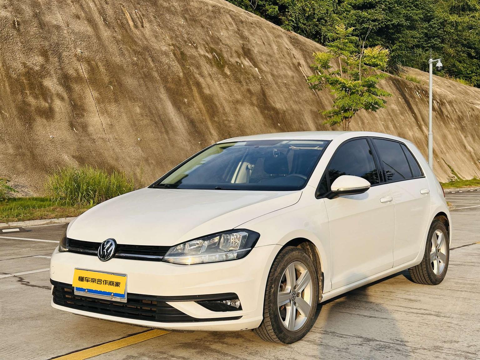 Volkswagen Golf Fashion V 2020