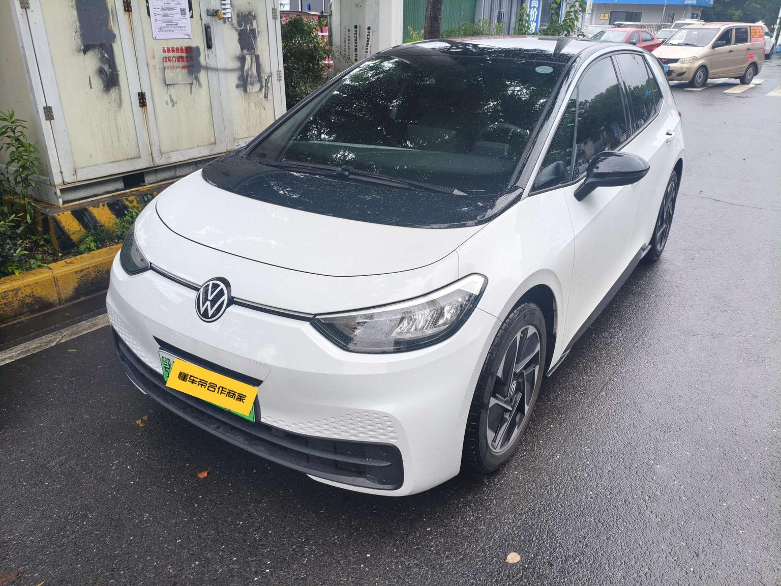 Volkswagen ID-3 Outstanding Edition 2024