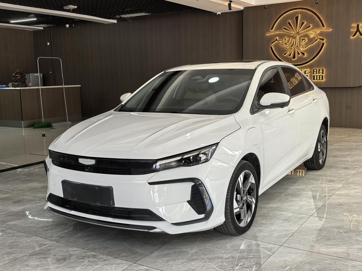 Geely Emgrand-L 1.5TD-DHT Pro Champion 100KM Excellence 2024