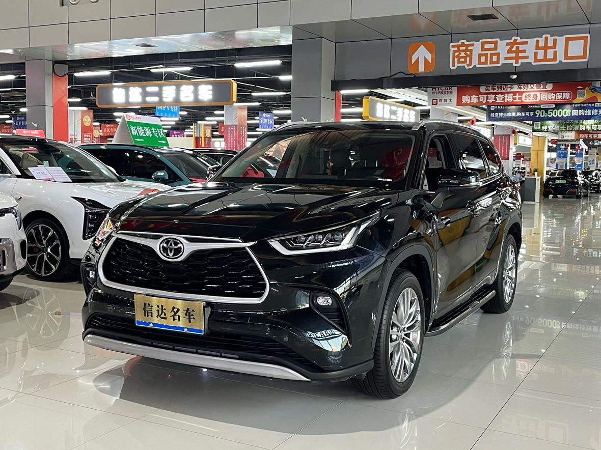 Toyota Highlander Luxury 7-Seater AWD (2L) 2024