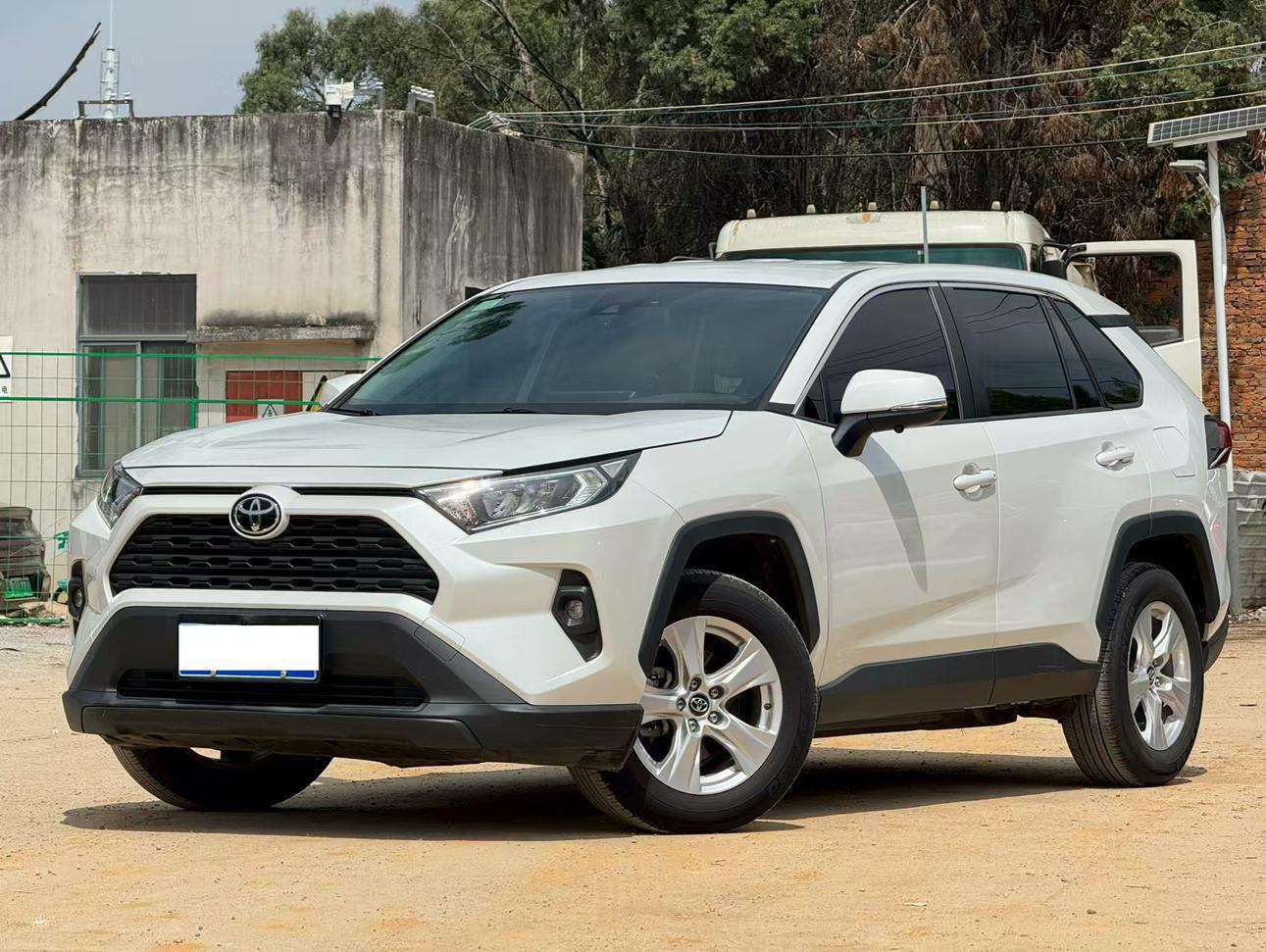Toyota RAV4 2.0L CVT 2WD Trend 2024