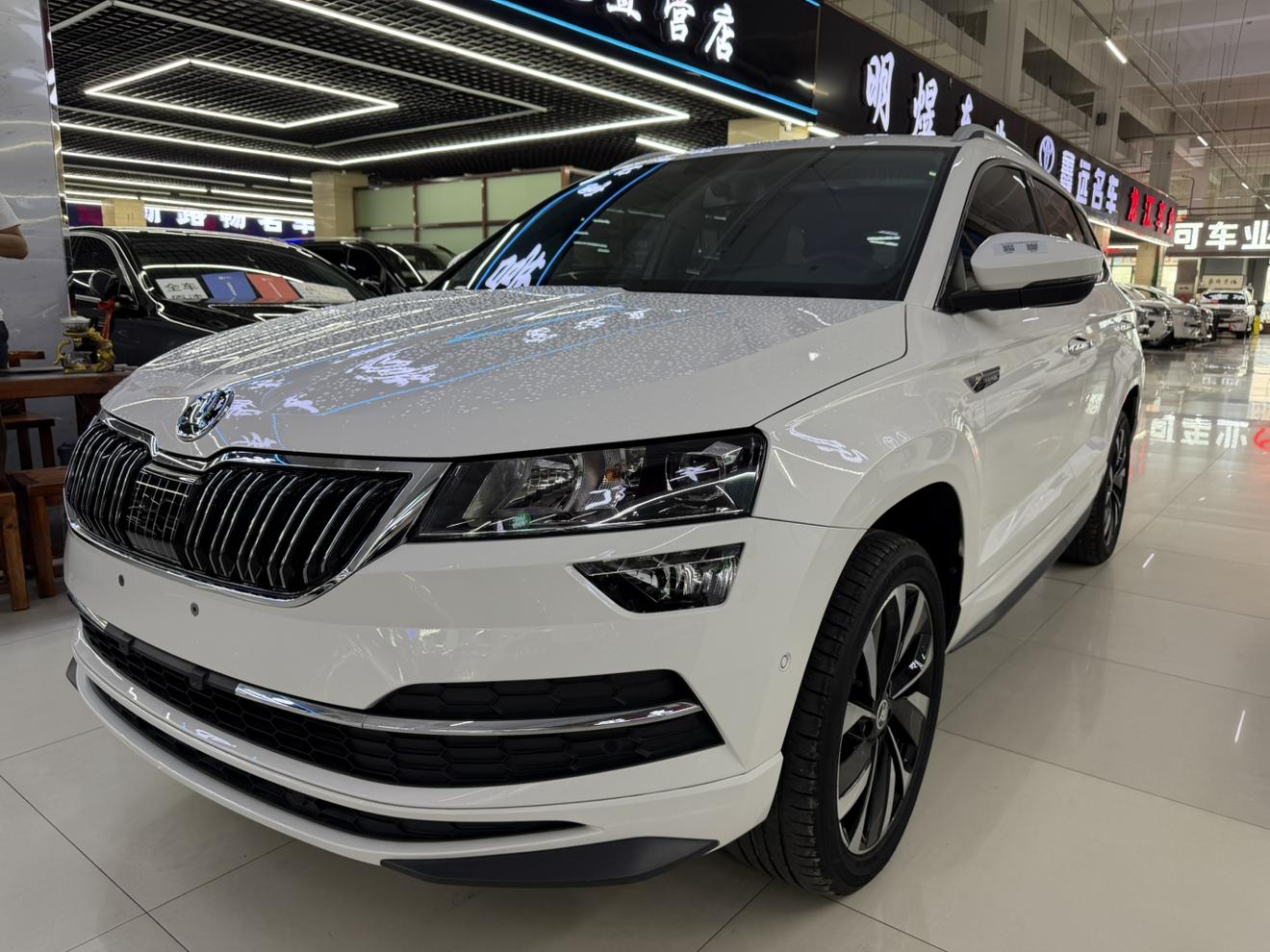Skoda Karoq 280 TSI Luxury (1.4L) 2022