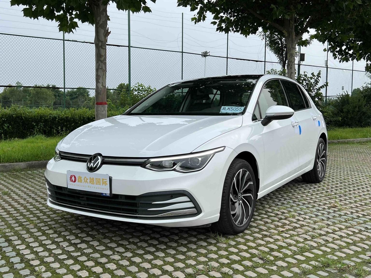 Volkswagen Golf 200TSI DSG Pro 2022