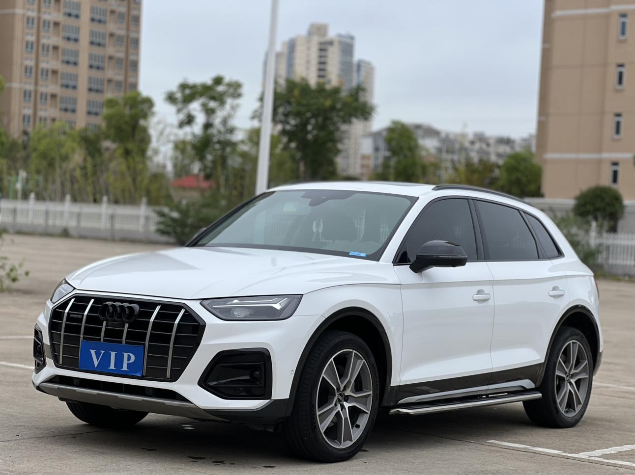 Audi Q5L Luxury Elegant Edition (2L) 2021