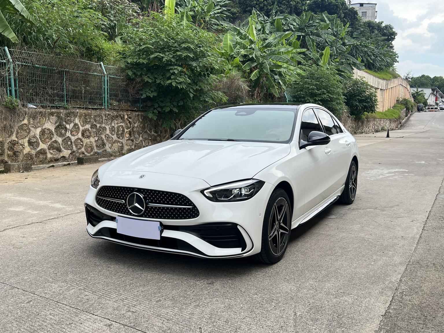 Mercedes Benz Class-C Night Sport 2025