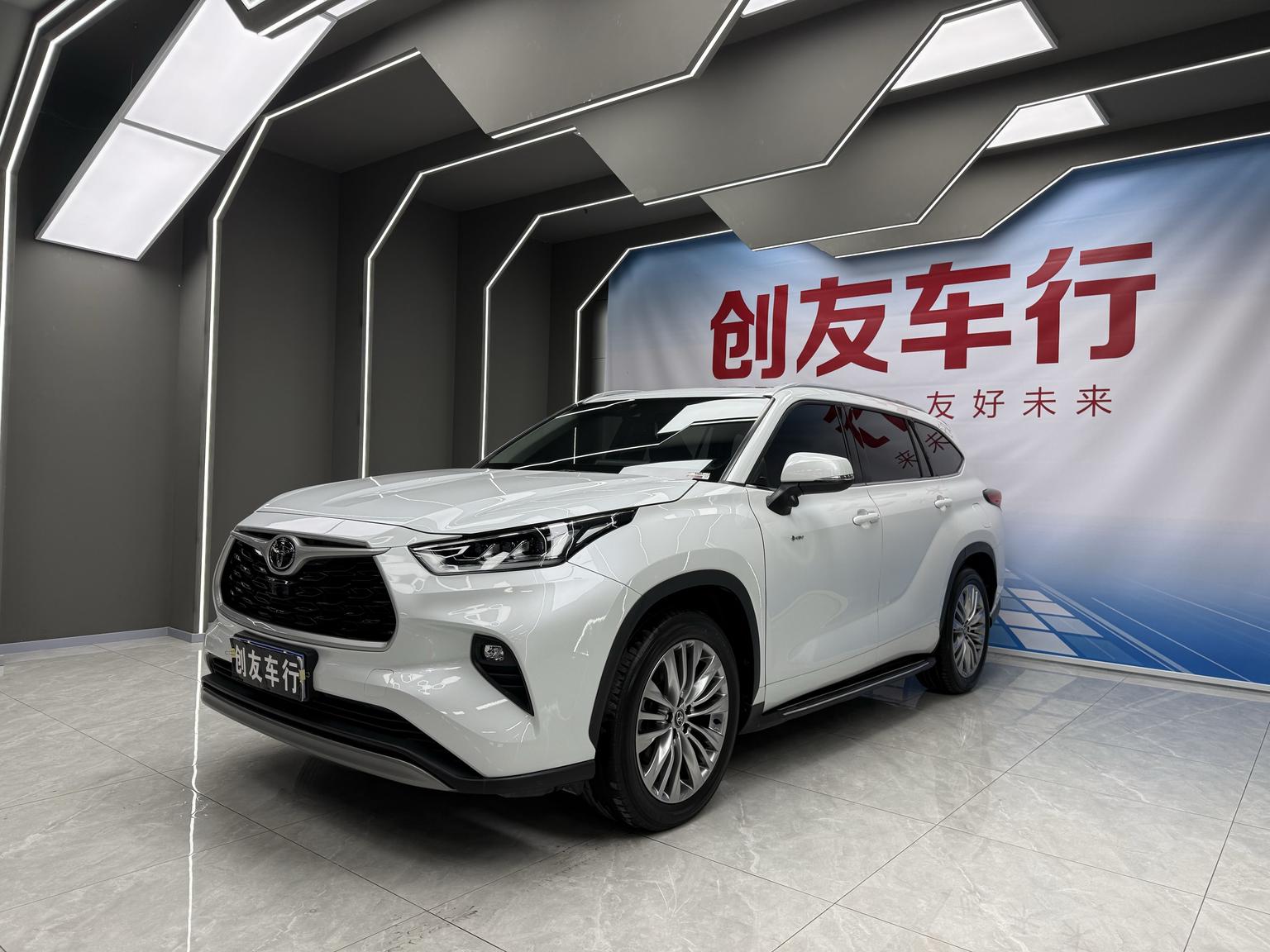 Toyota Highlander Hybrid 4WD Luxury 2025