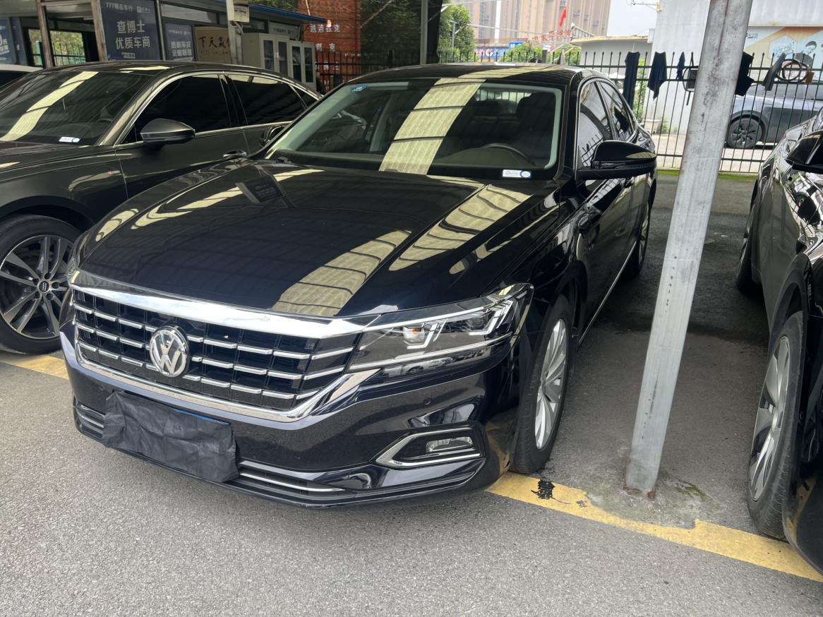 Volkswagen Passat 330TSI Elite CN6 (2L) 2020