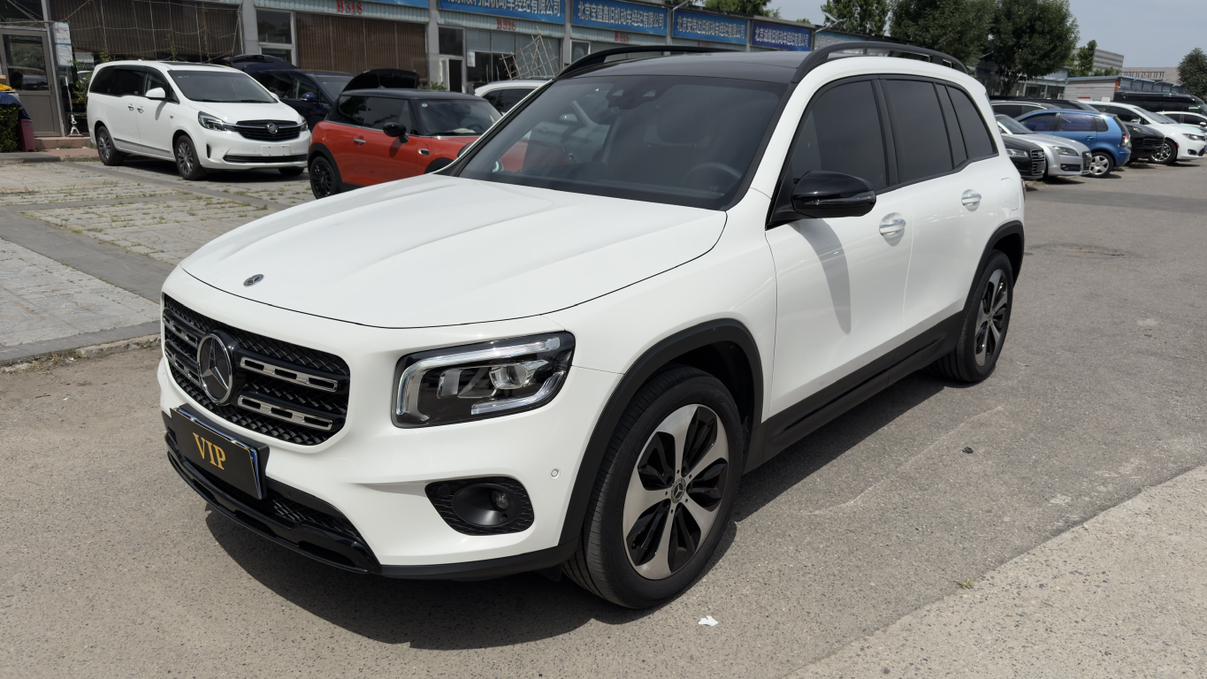Mercedes GLB 220 4MATIC 2022