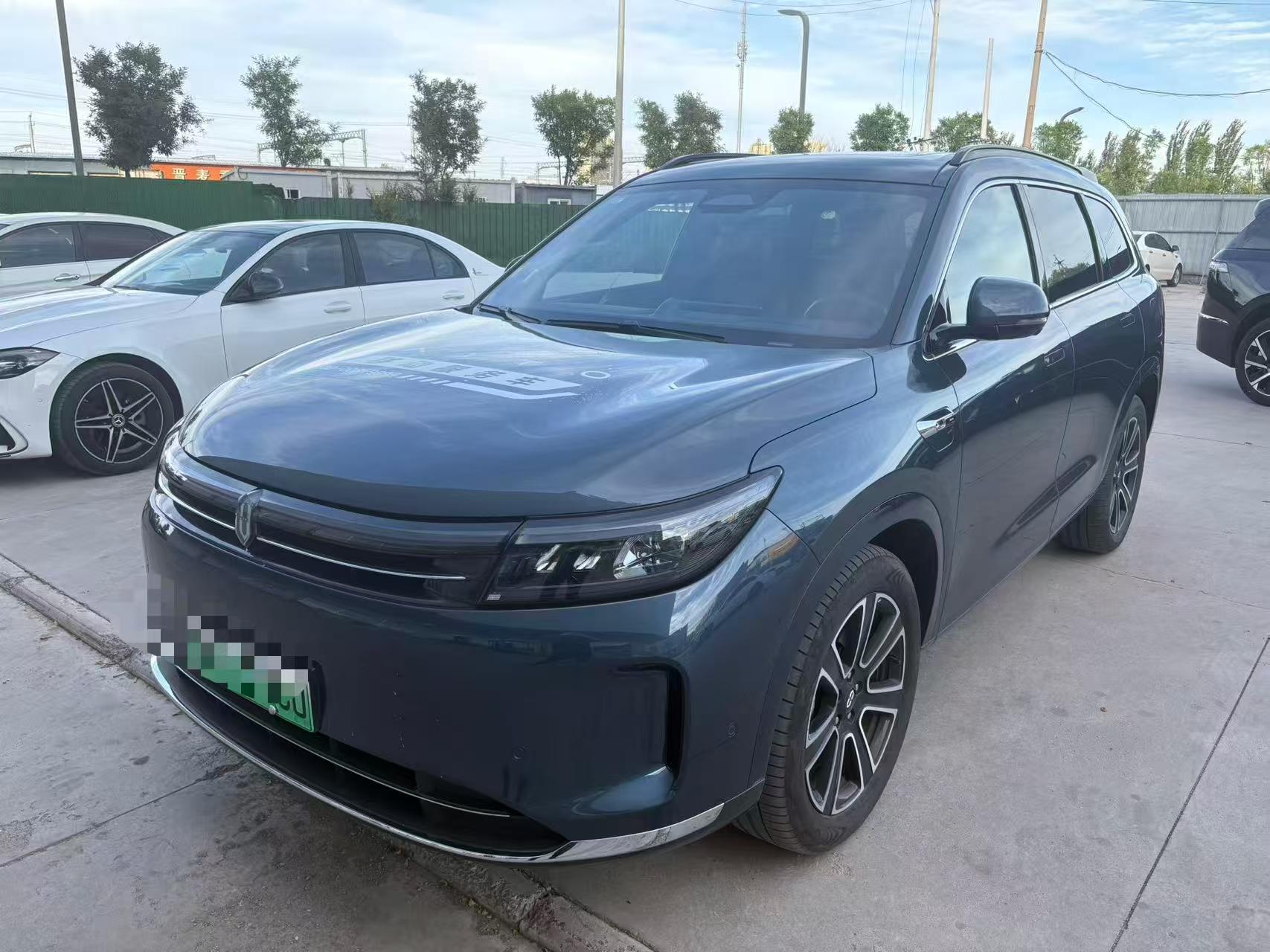 Aito M7 Pro 5-Seat Intelligent Drive AWD 2025