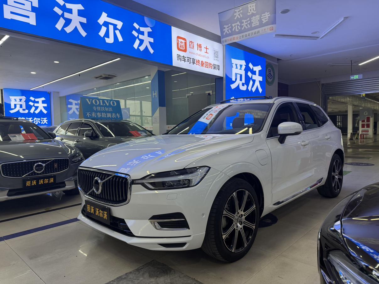 Volvo XC60-Phev T8 Intelligent Premium Luxury Hybrid 2021