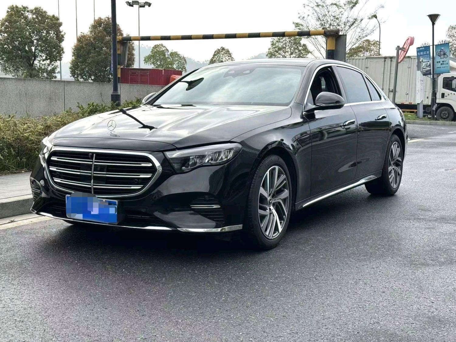 Mercedes Class-E Fashion Sedan (2L) 2025