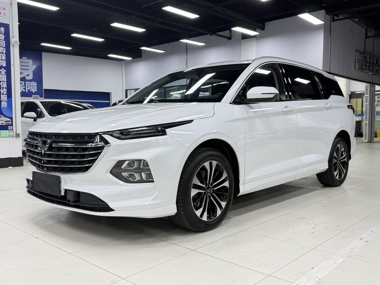 Wuling Victory Flagship CVT (1.5L) 2022