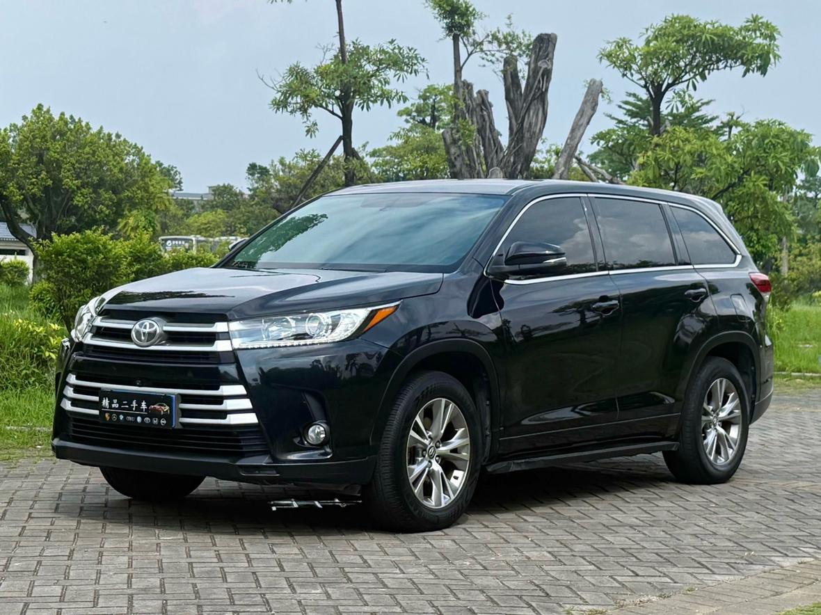 Toyota Highlander Elite 2WD 5-Seat 2021