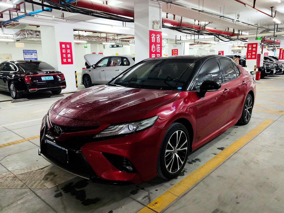 Toyota Camry S Sharp Fashion 2020