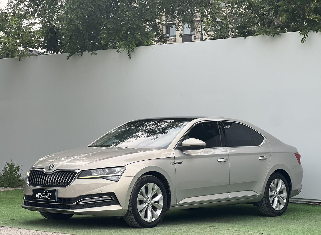 Skoda Superb 280 TSI DSG Comfort (1.4L) 2022