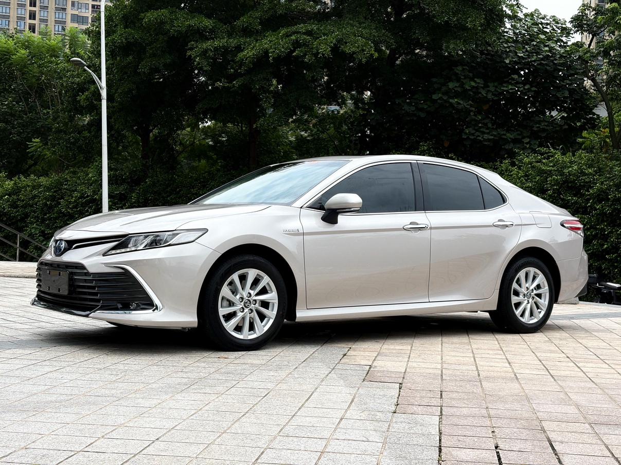 Toyota Camry 2.5HGVP Leading 2023