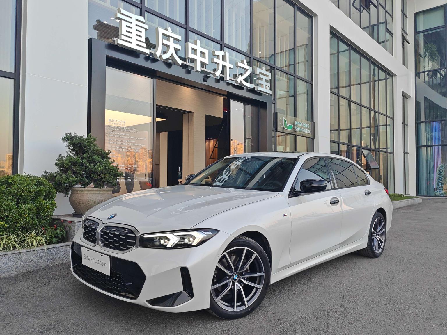 BMW Series-3 Automatic RWD 5-Seat 2024