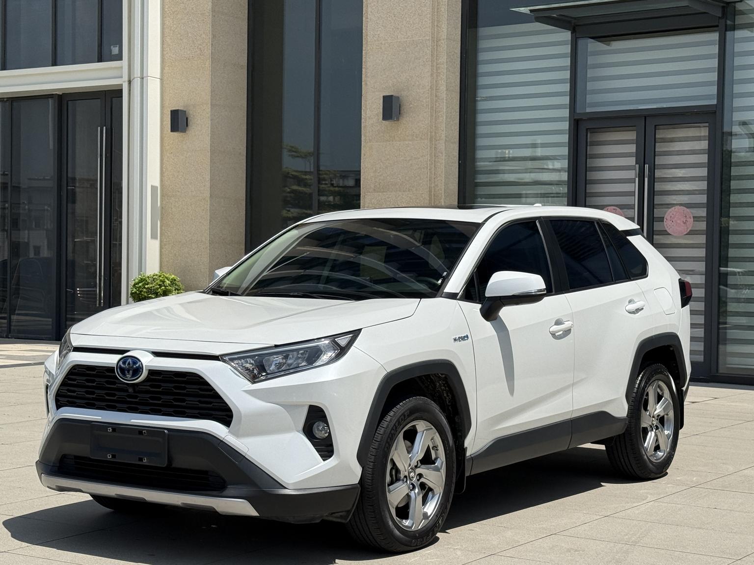 Toyota RAV4 2.5L CVT 2WD Elite 2022