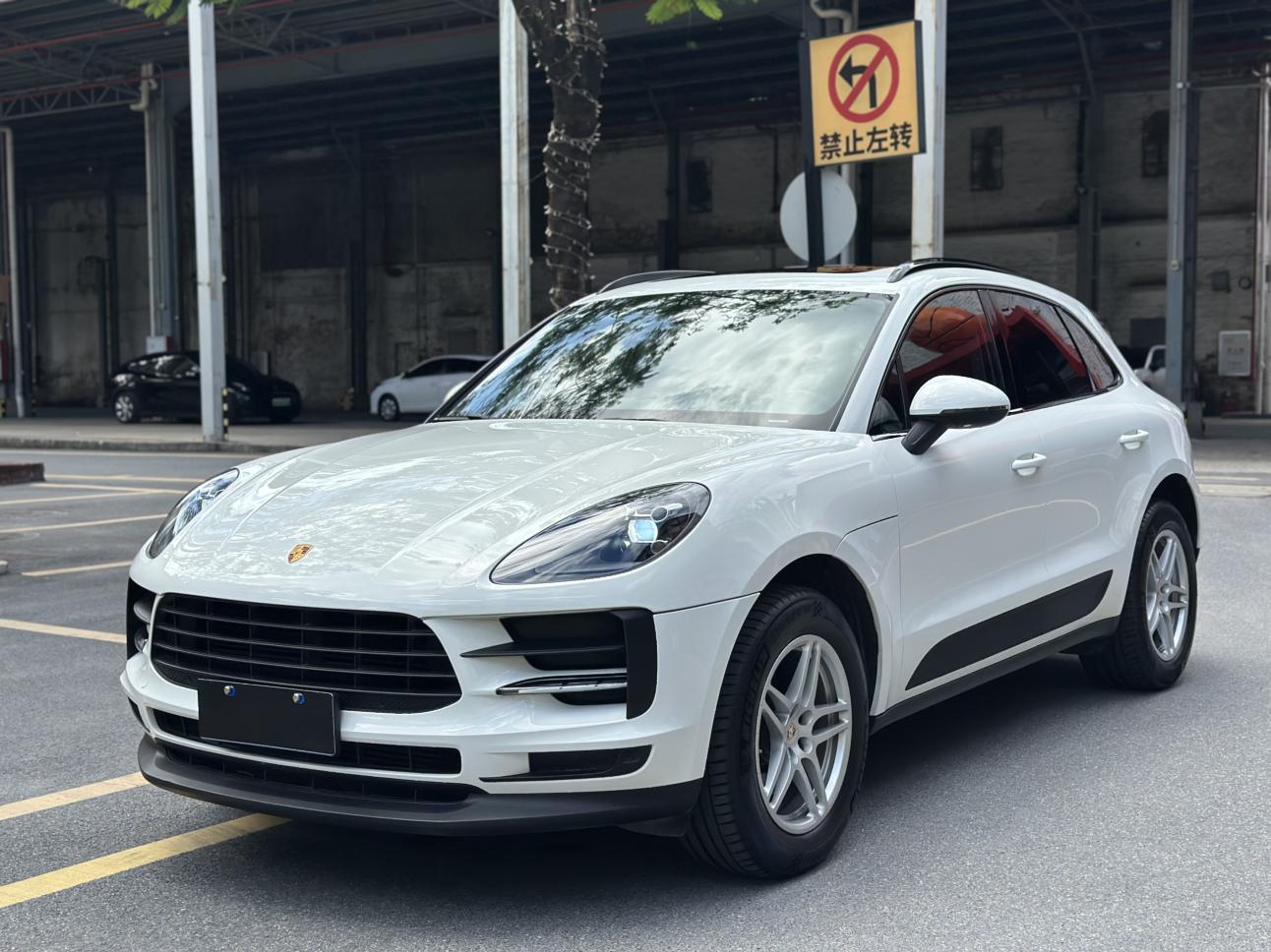 Porsche Macan 2.0T 2021