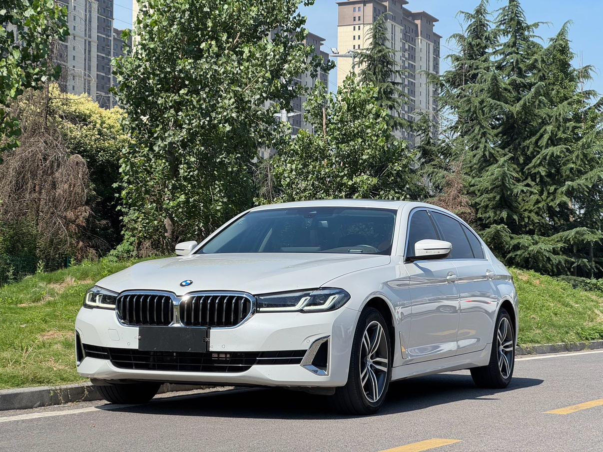 BMW 5 Series xDrive Luxury Package (2L) 2023