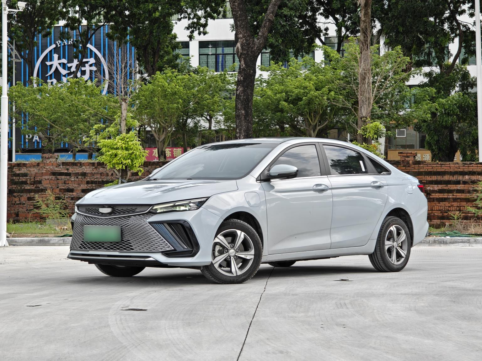 Geely Emgrand-L 1.5TD-DHT Pro 100KM Travel 2023