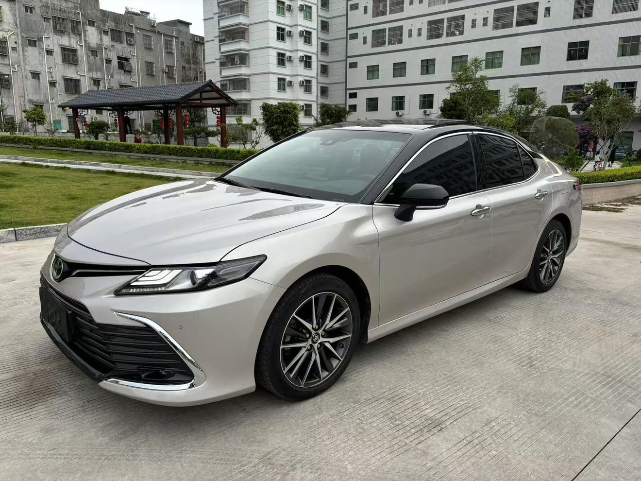Toyota Camry 2.5HG Luxury 2021