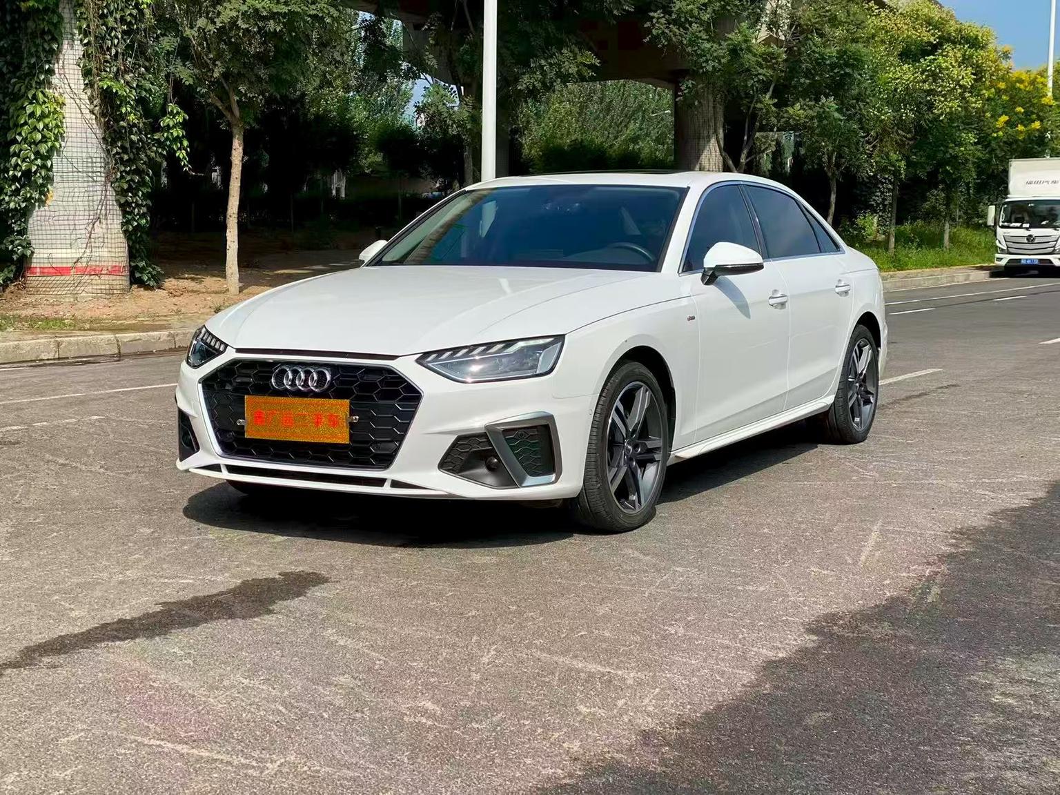 Audi A4L 40 TFSI Quattro Luxury Dynamic 2021