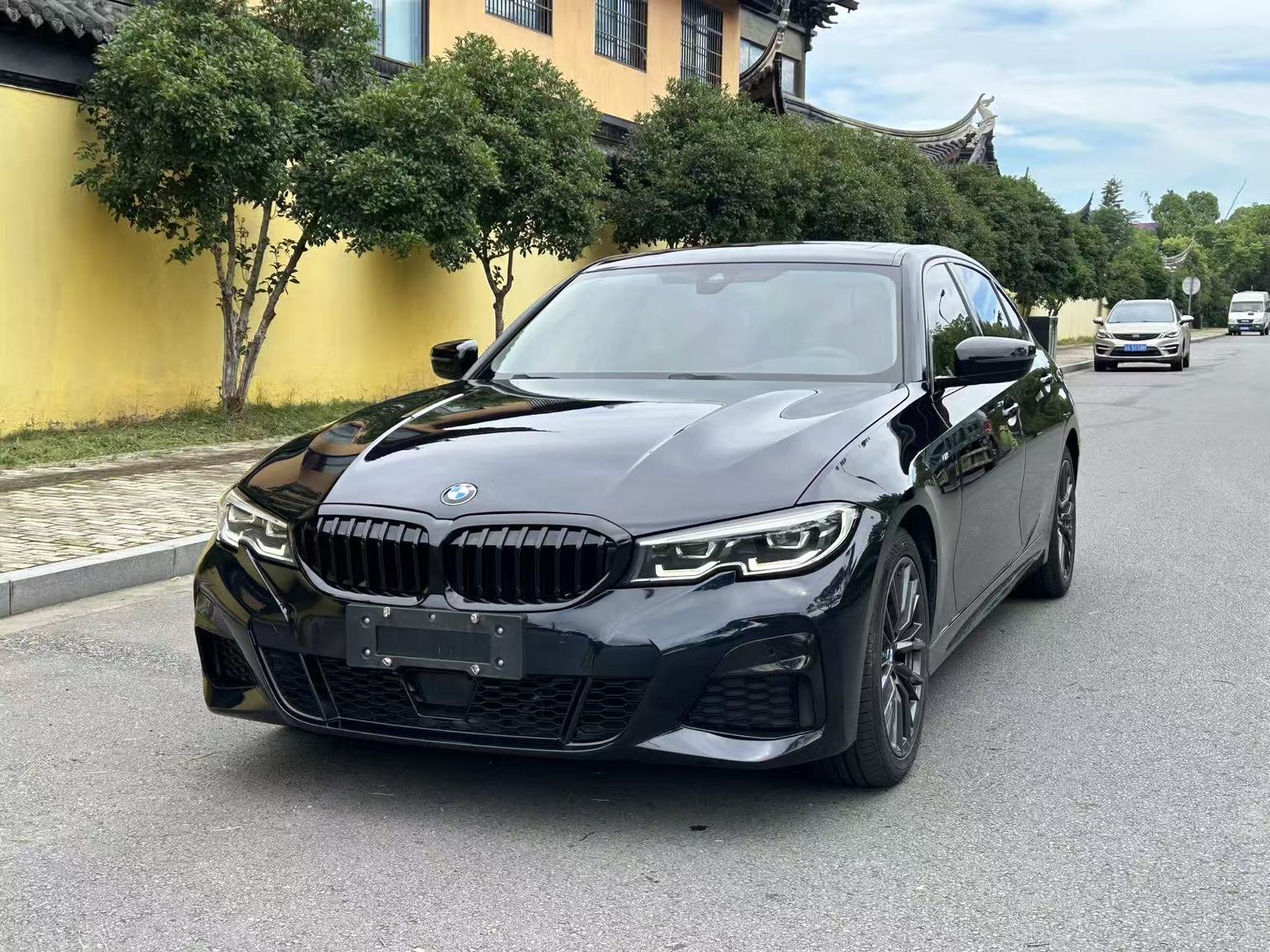BMW Series-3 330Li xDrive M Sport Night Package (2L) 2021