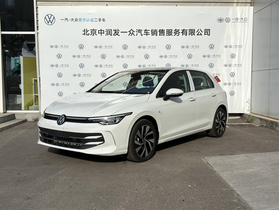Volkswagen Golf 300TSI Pro 2026