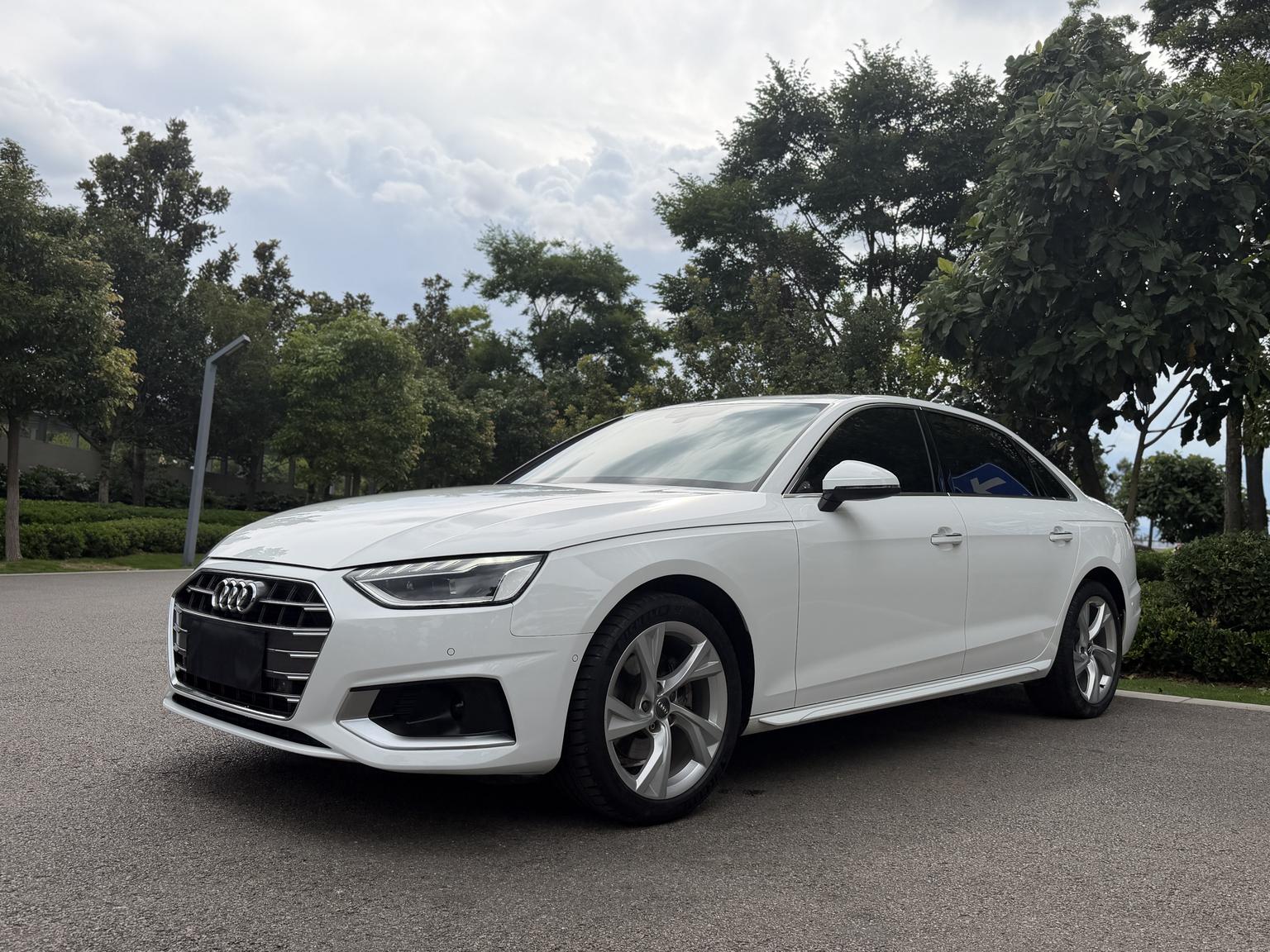 Audi A4L 40 TFSI Luxury Elegant 2020