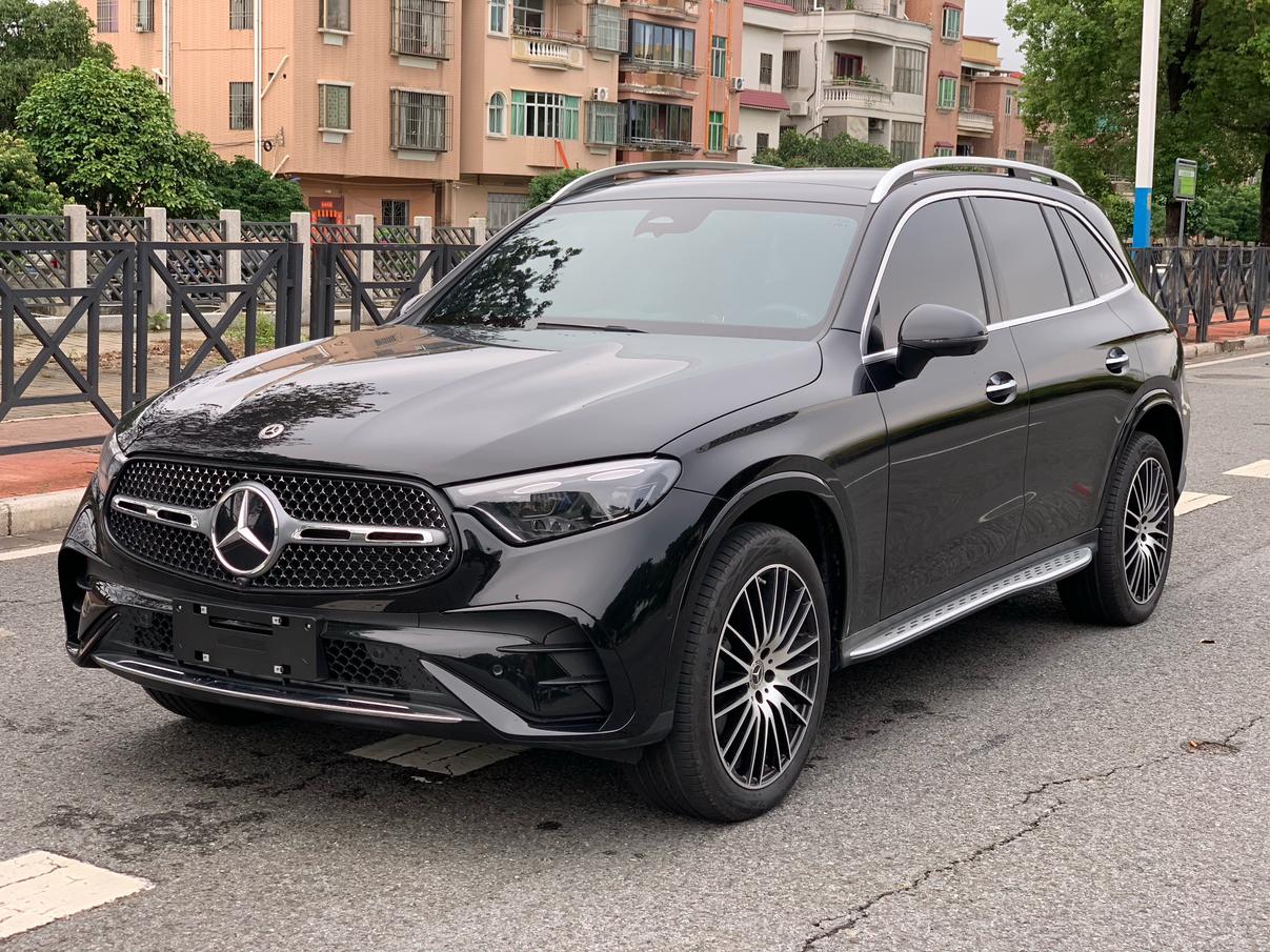 Mercedes GLC 300 L 4MATIC Luxury 5-Seat 2024