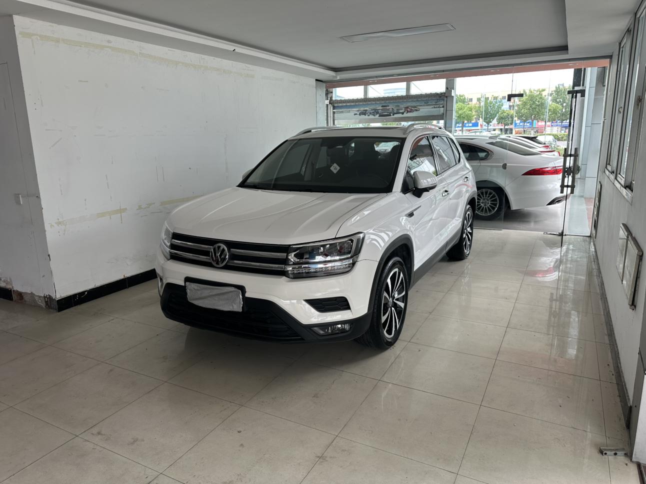 Volkswagen Tharu 280TSI Luxury 2WD (1.4L) 2019