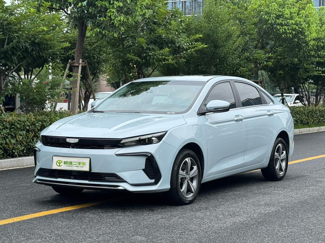 Geely Emgrand-L 1.5TD-DHT Pro Champion 100KM Surpass 2023