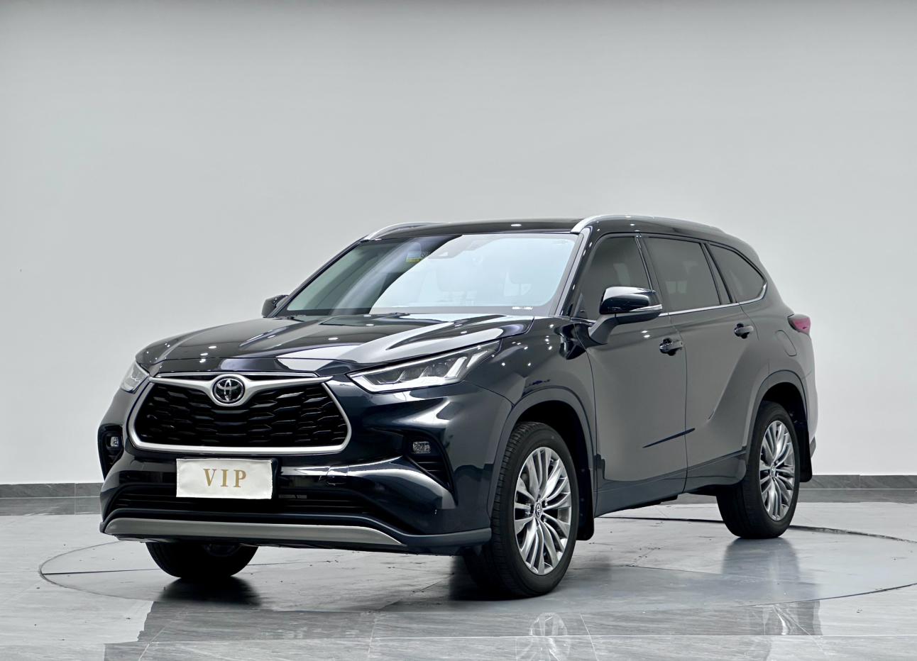 Toyota Highlander Luxury 7-Seater AWD (2L) 2024