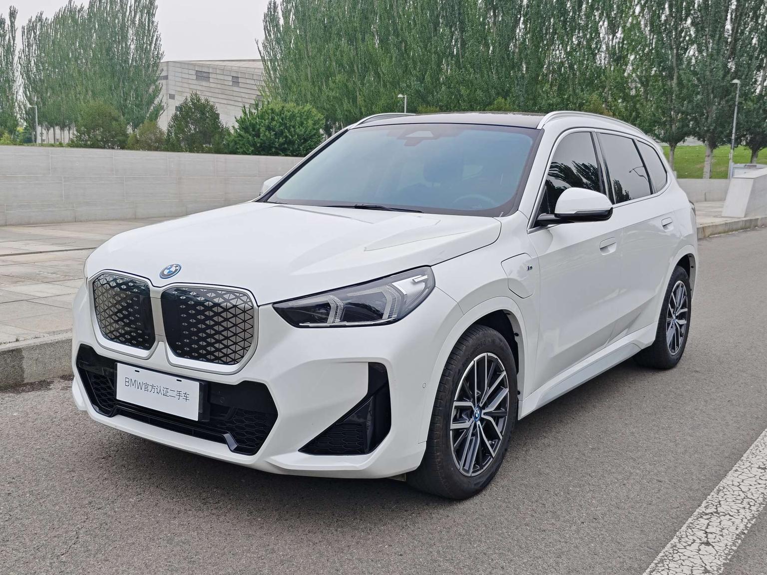BMW X1 eDrive25L M Sport Package 2025