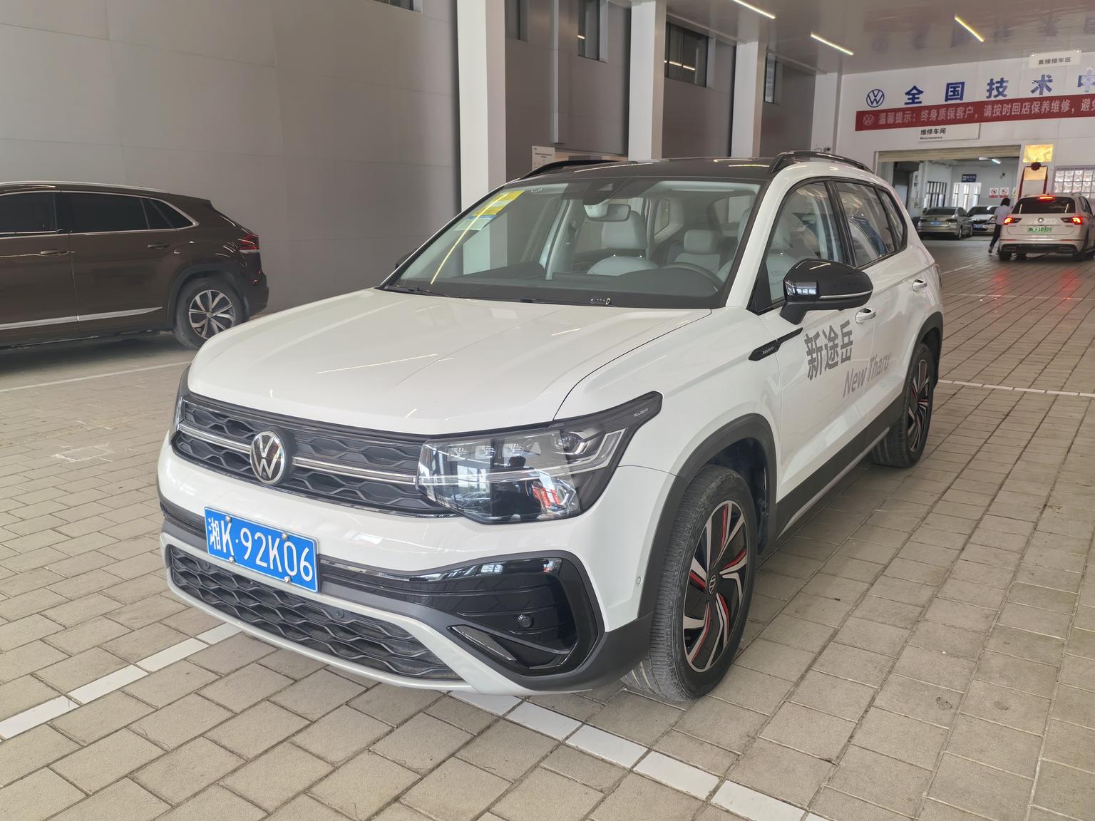 Volkswagen Tharu 300TSI 2WD Moon Noble 2024