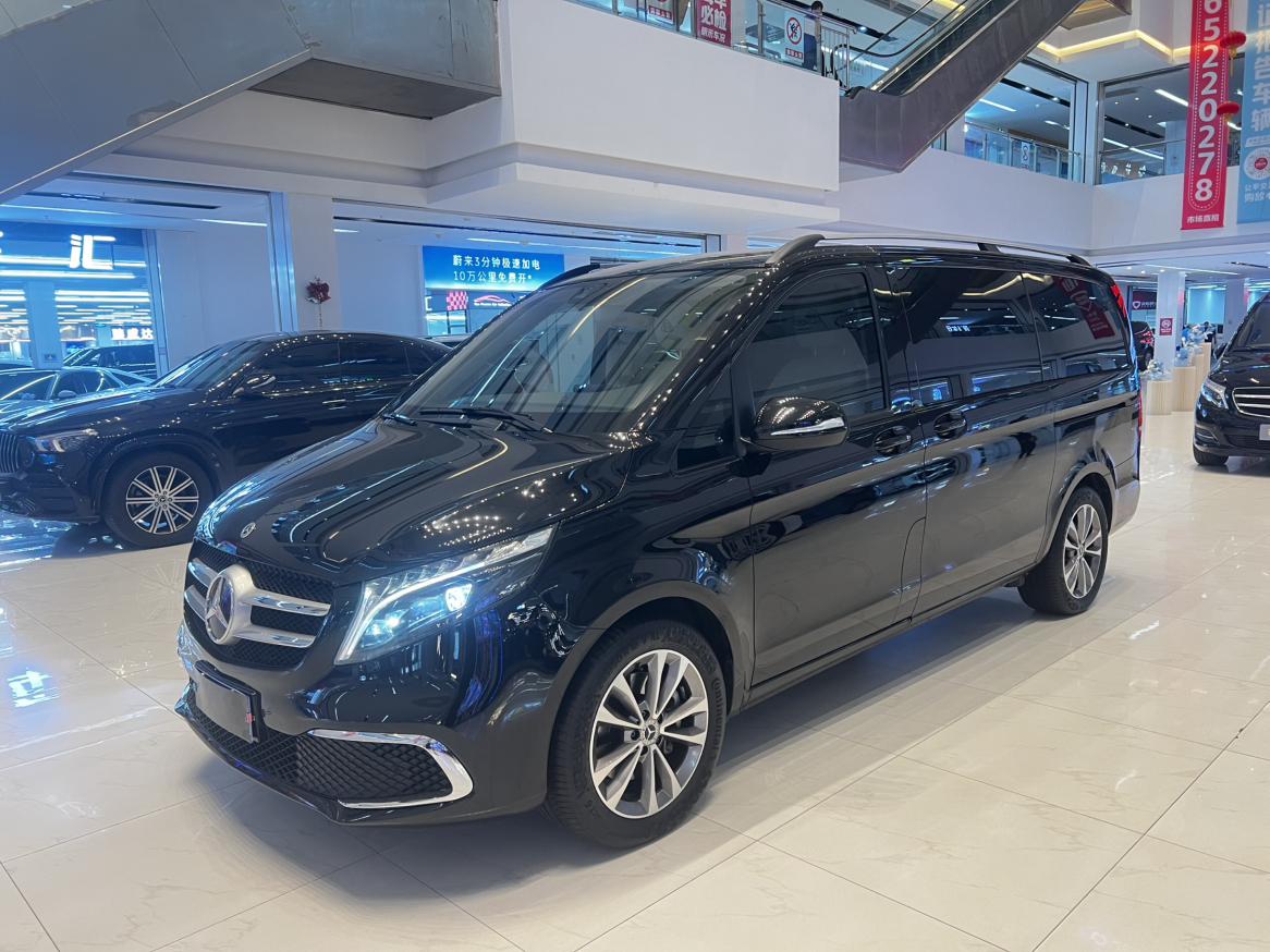 Mercedes V-260 Navigator (2L) 2024
