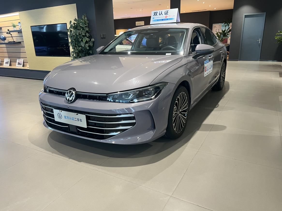 Volkswagen Passat 380TSI Dragon Premium 2024