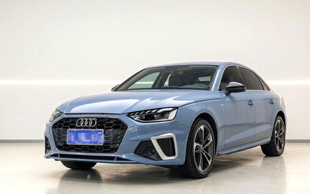 Audi A4L 40 TFSI Luxury Dynamic 2022
