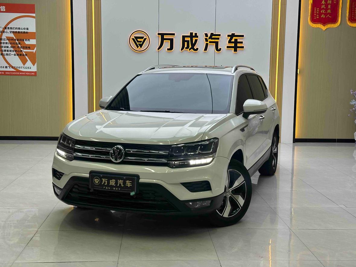 Volkswagen Tharu 280TSI Comfort 2WD (1.4L) 2020