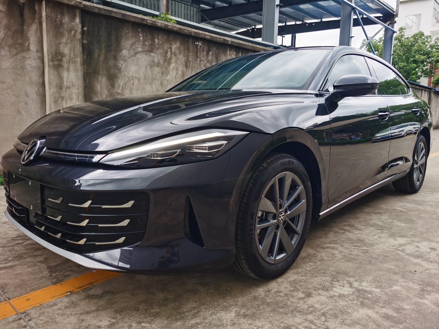 Volkswagen Lamando 300TSI DSG Lingfeng 2026