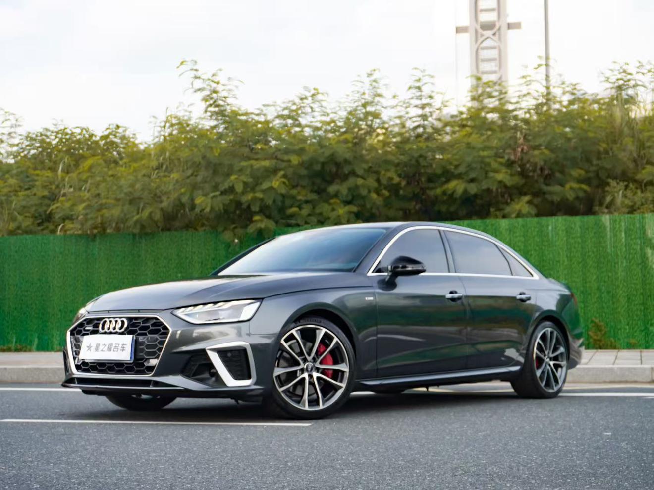 Audi A4L 45 TFSI Quattro Selection Dynamic 2022
