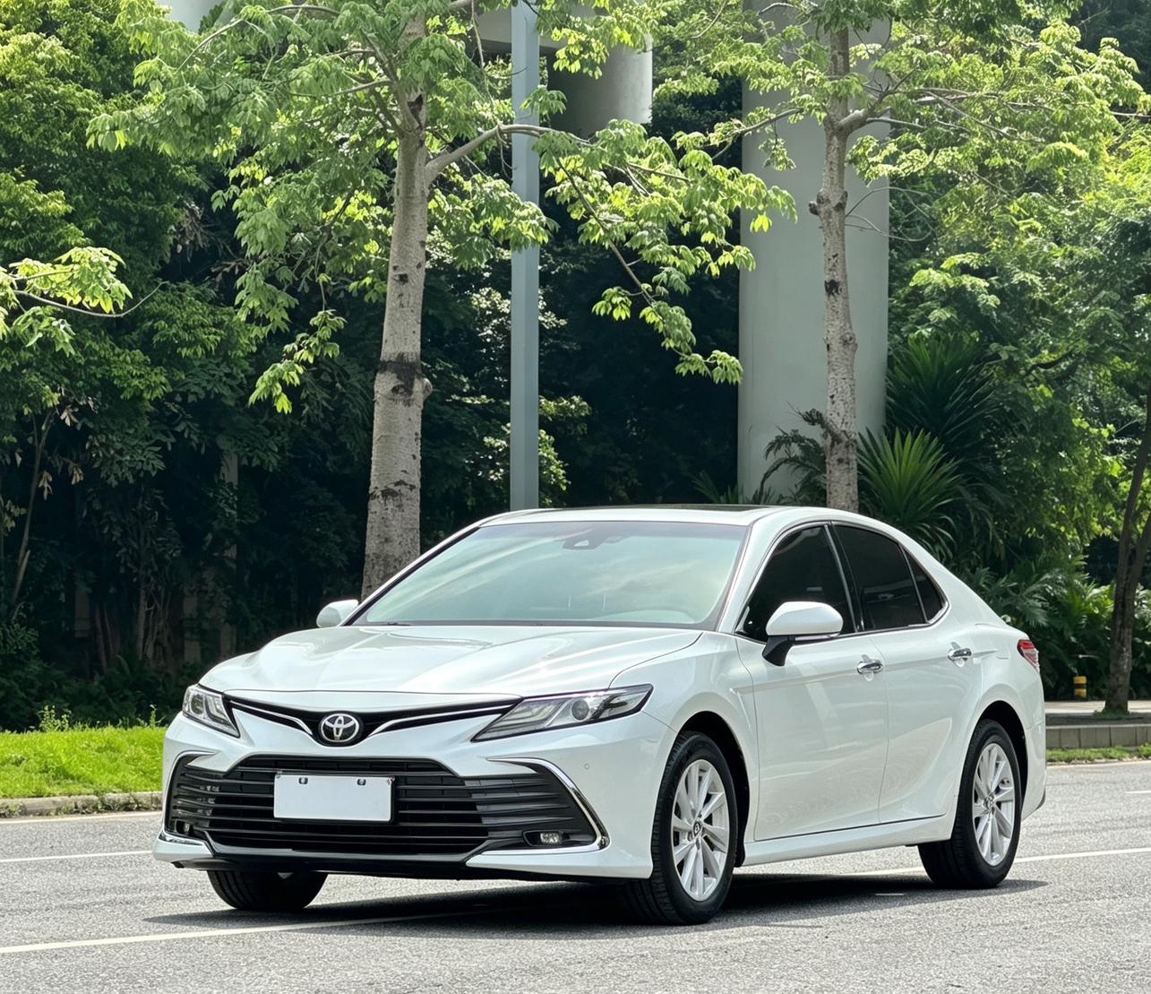 Toyota Camry 2.0G Luxury (2L) 2021