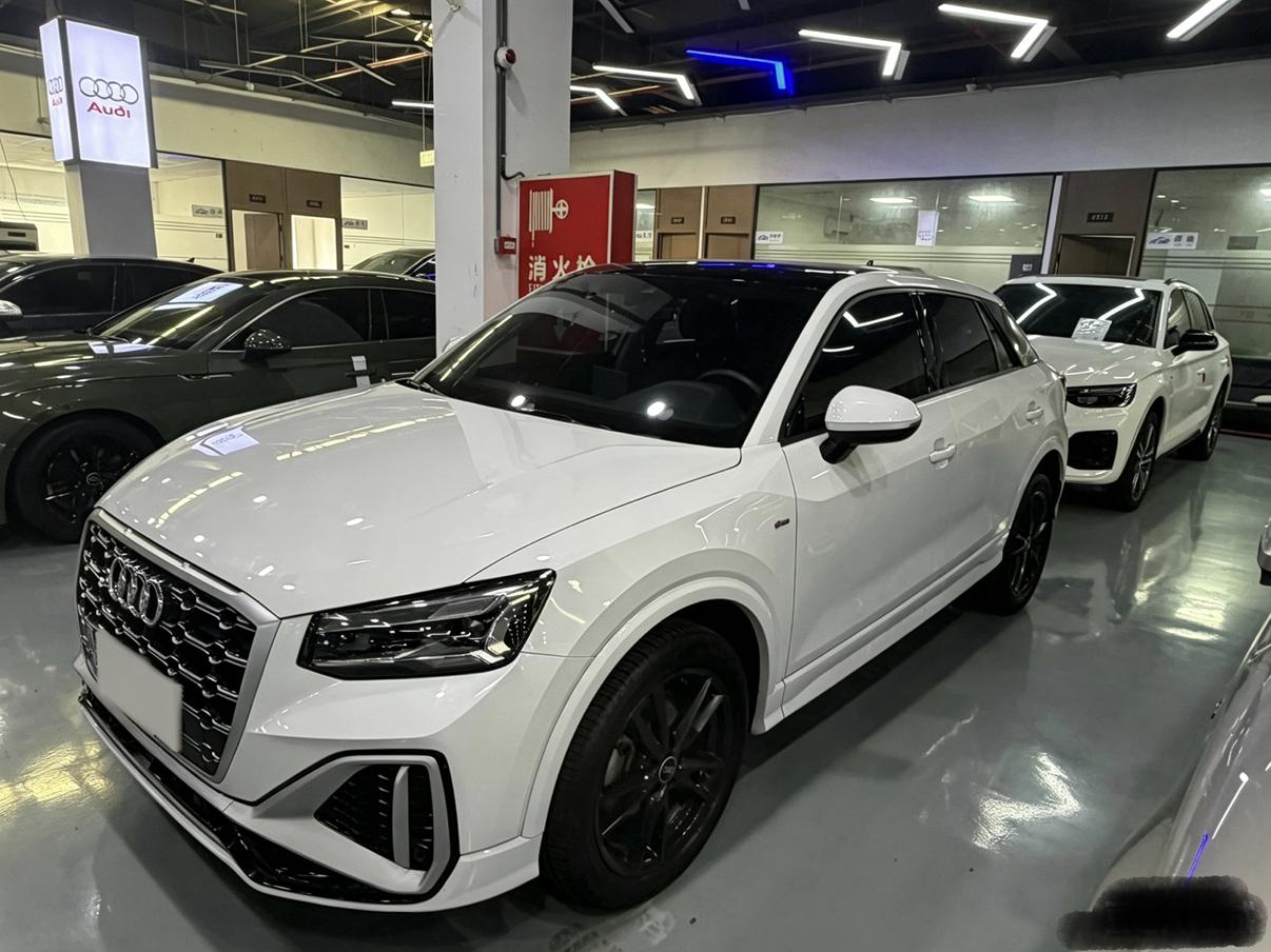Audi Q2L Luxury Elegant 2022