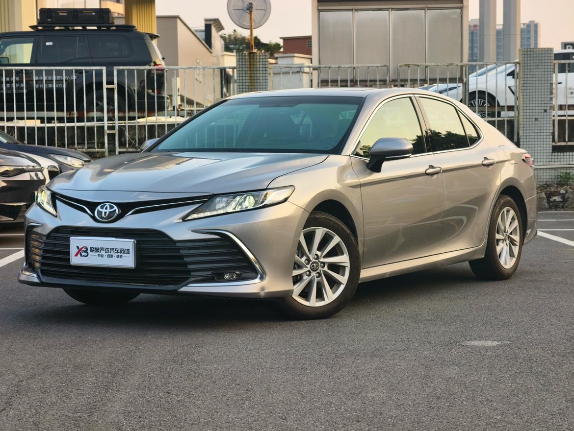 Toyota Camry 2.0GVP Leading (2L) 2024