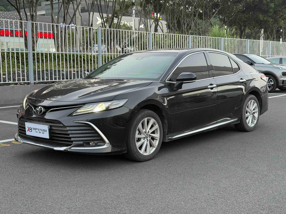 Toyota Camry 2.0G Luxury (2L) 2023
