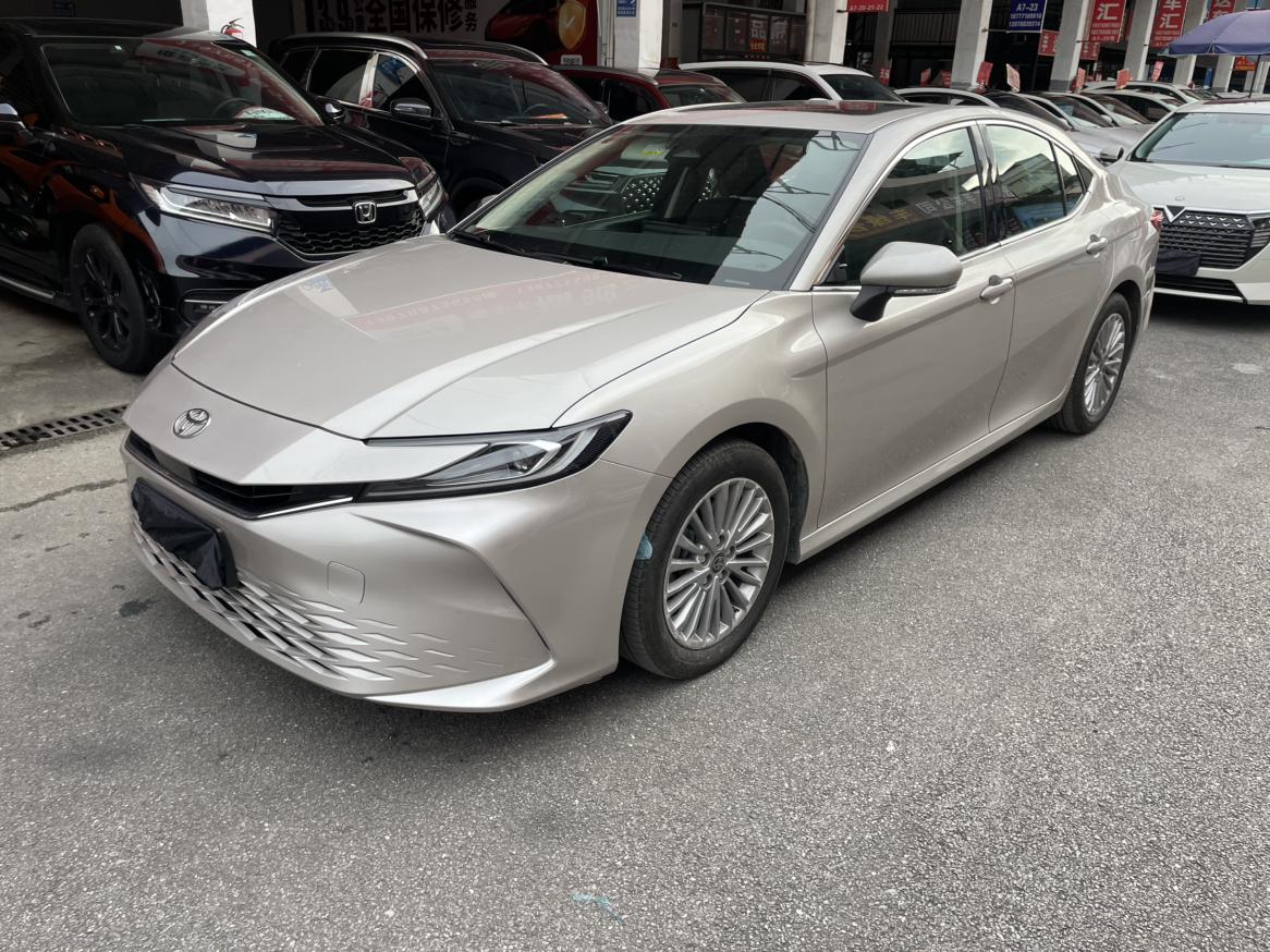 Toyota Camry 2.0S Sport 2025