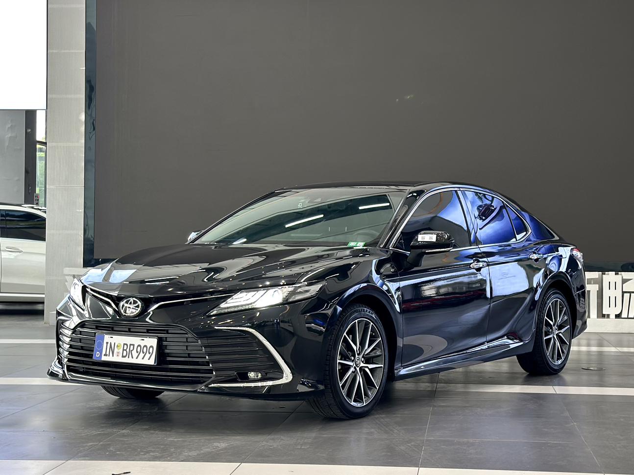 Toyota Camry 2.5G Luxury (2.5L) 2021