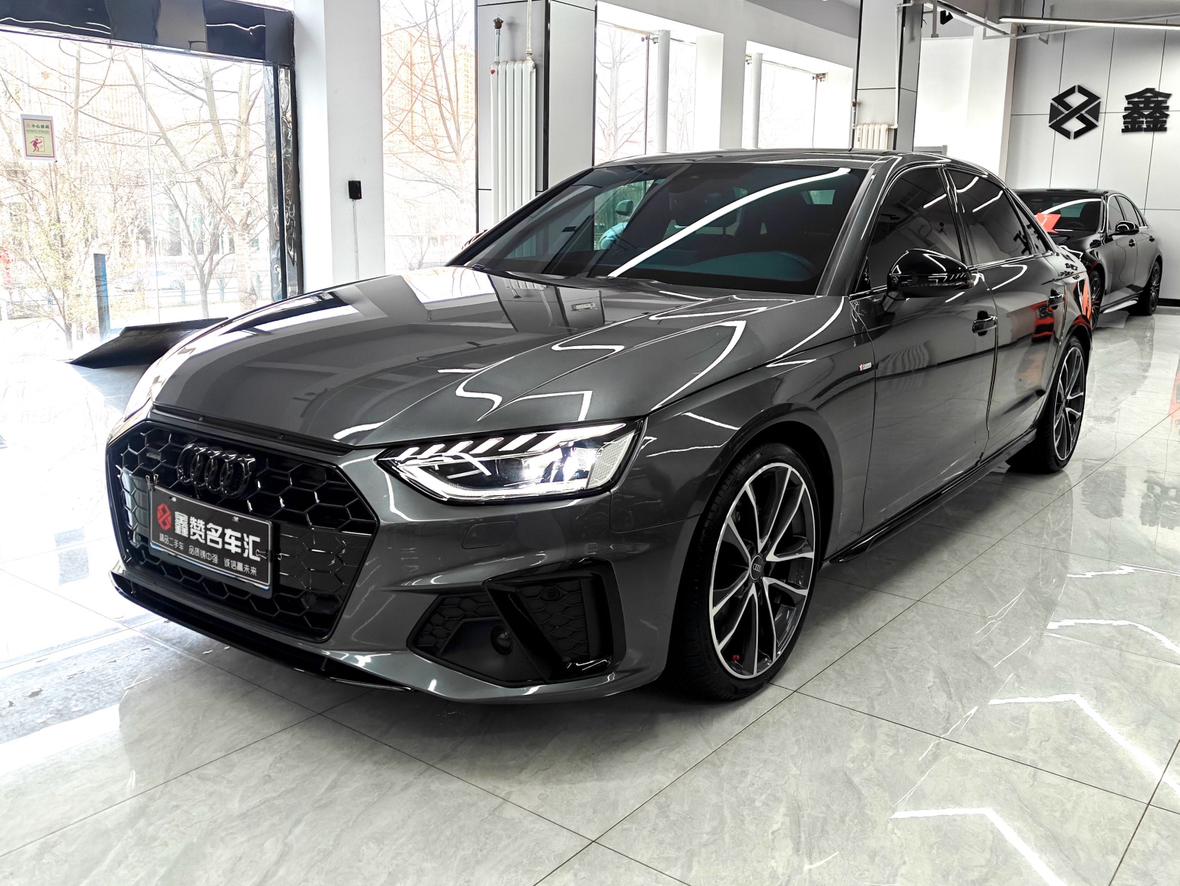 Audi A4L 40 TFSI Quattro Luxury Dynamic 2023