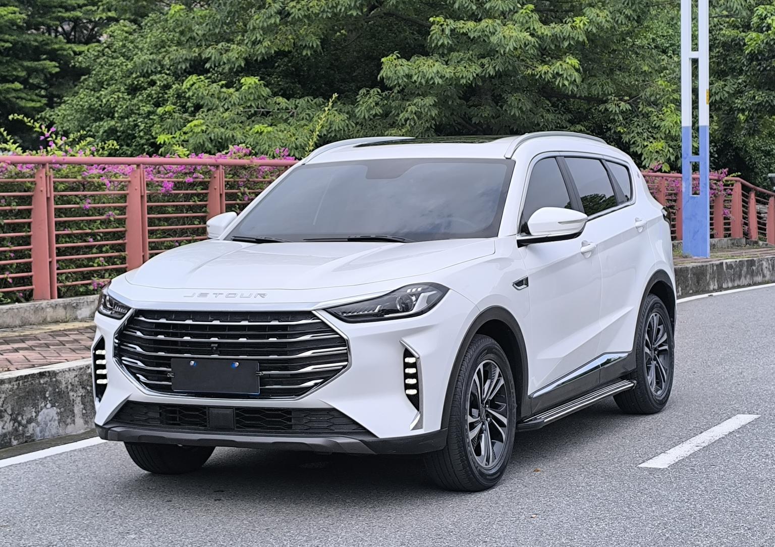 Jetour X70-Plus Mountain Pro 7-Seat 2023